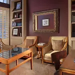 The Ashton Hotel