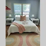 **Min Frm Dwntwn Fort Worth*Modern*Cozy*Townhome**