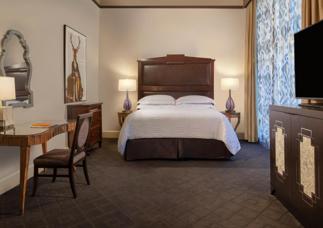 The Ashton 3* Fort Worth