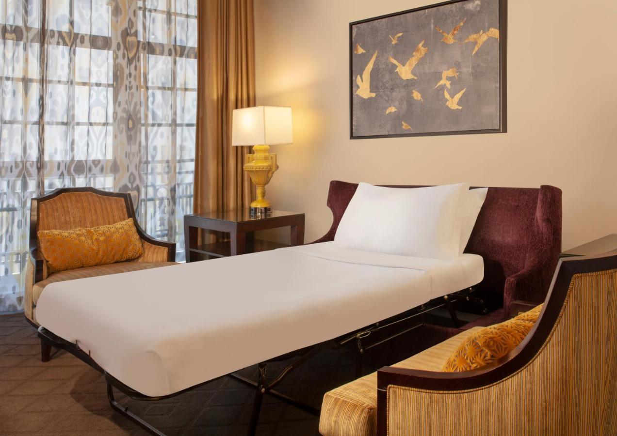 The Ashton Hotel