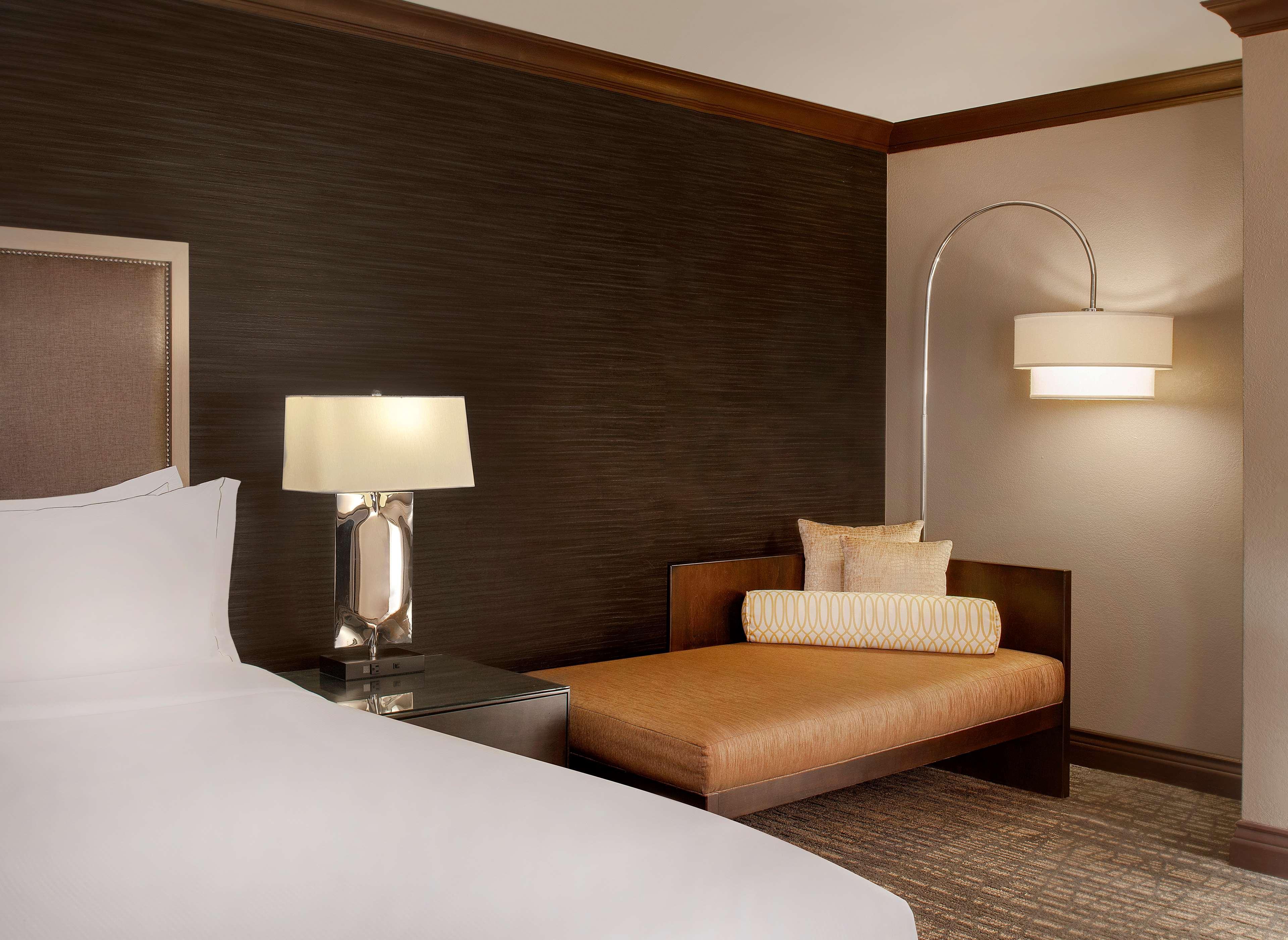 Hilton Worth Hotel 4*