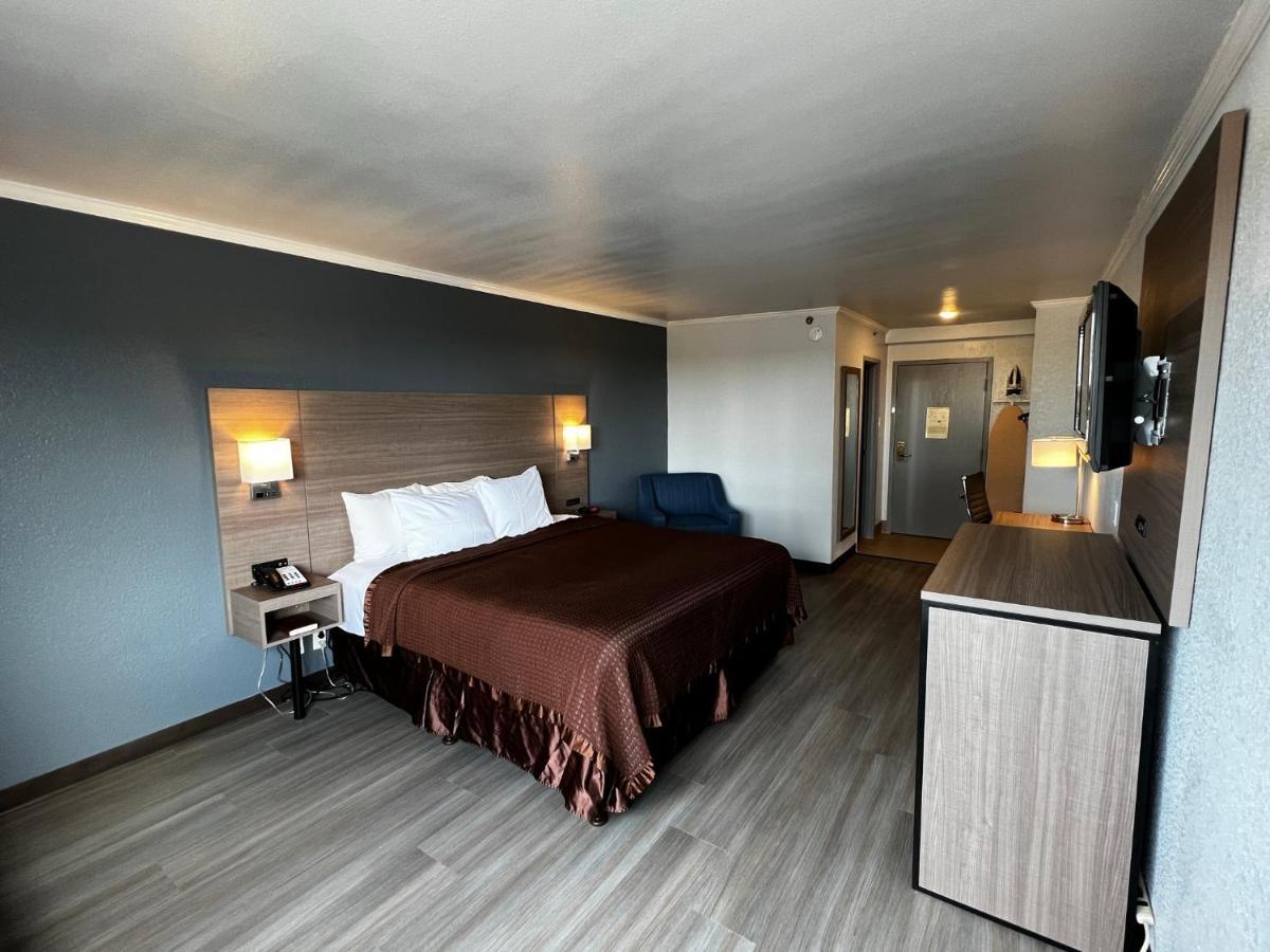 Super 8 By Wyndham Worth Entertainment District Hotel Fort Worth