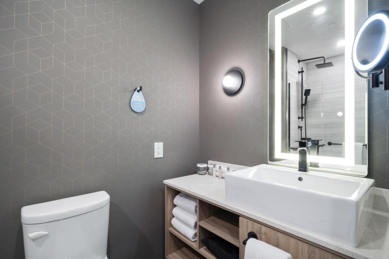 Sandman Signature Worth Downtown Hotel 3*