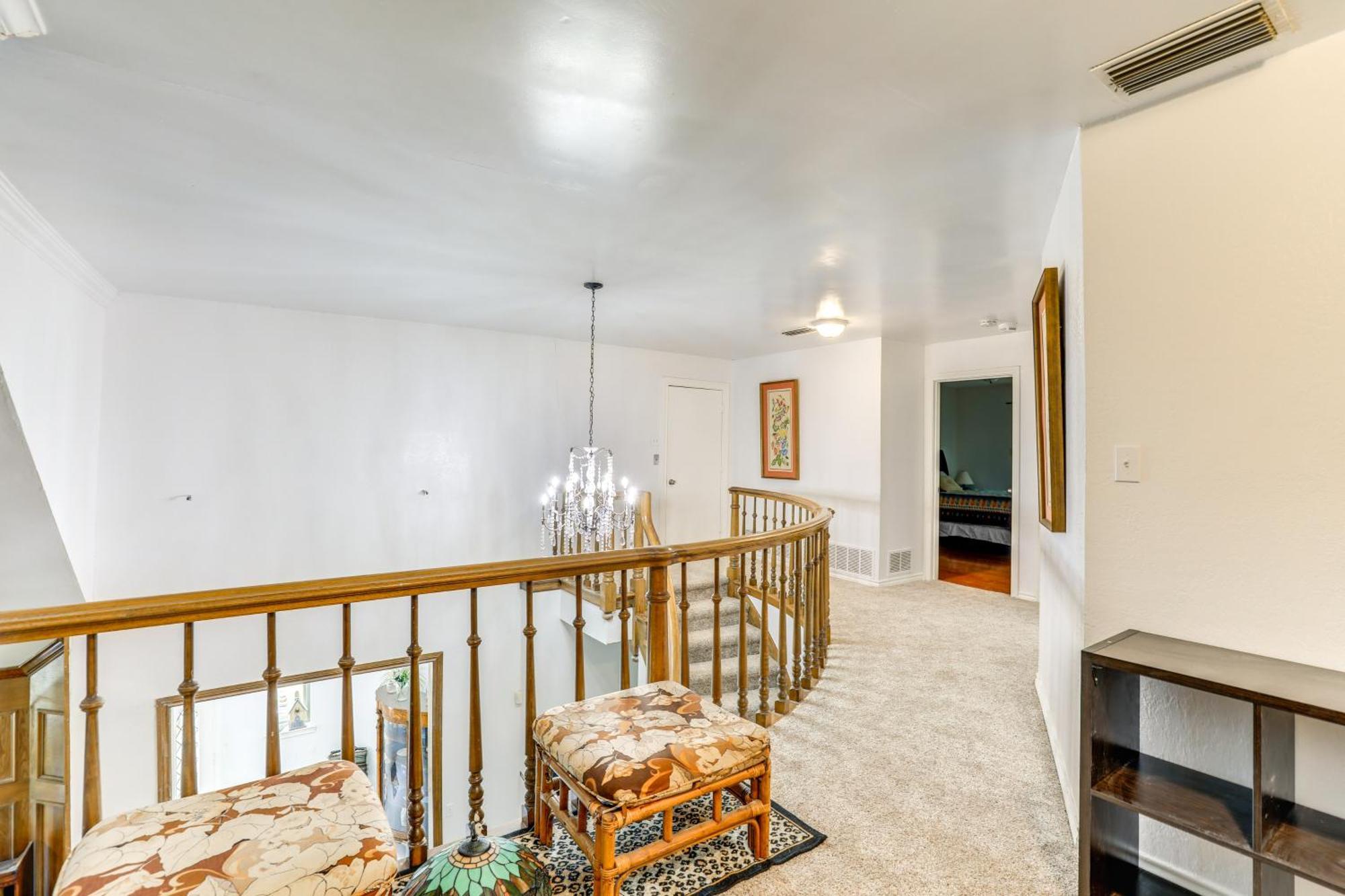 Luxe Worth Retreat With Pool, 11 Mi To Downtown *
