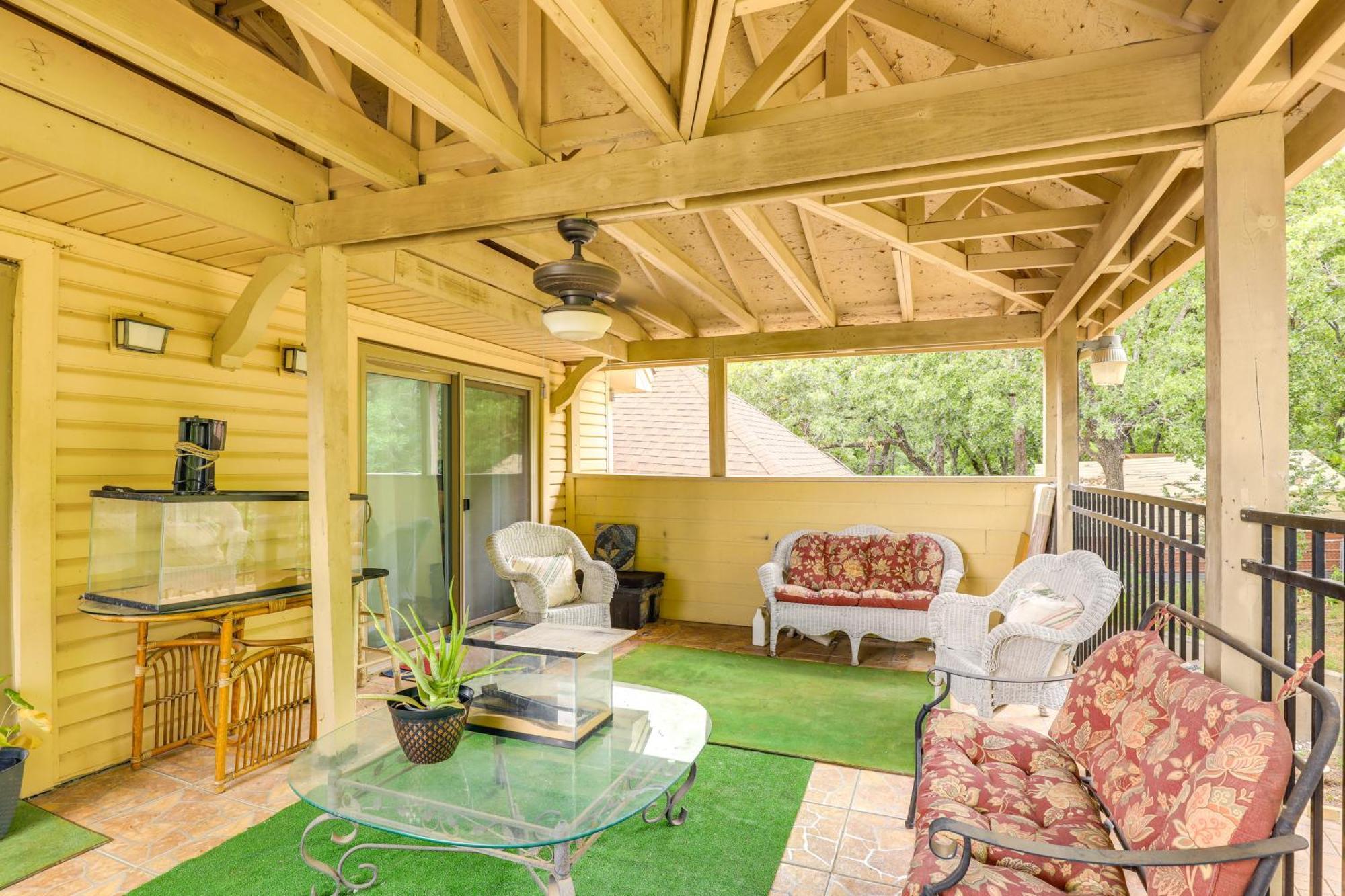 Casa de férias Luxe Worth Retreat With Pool, 11 Mi To Downtown
