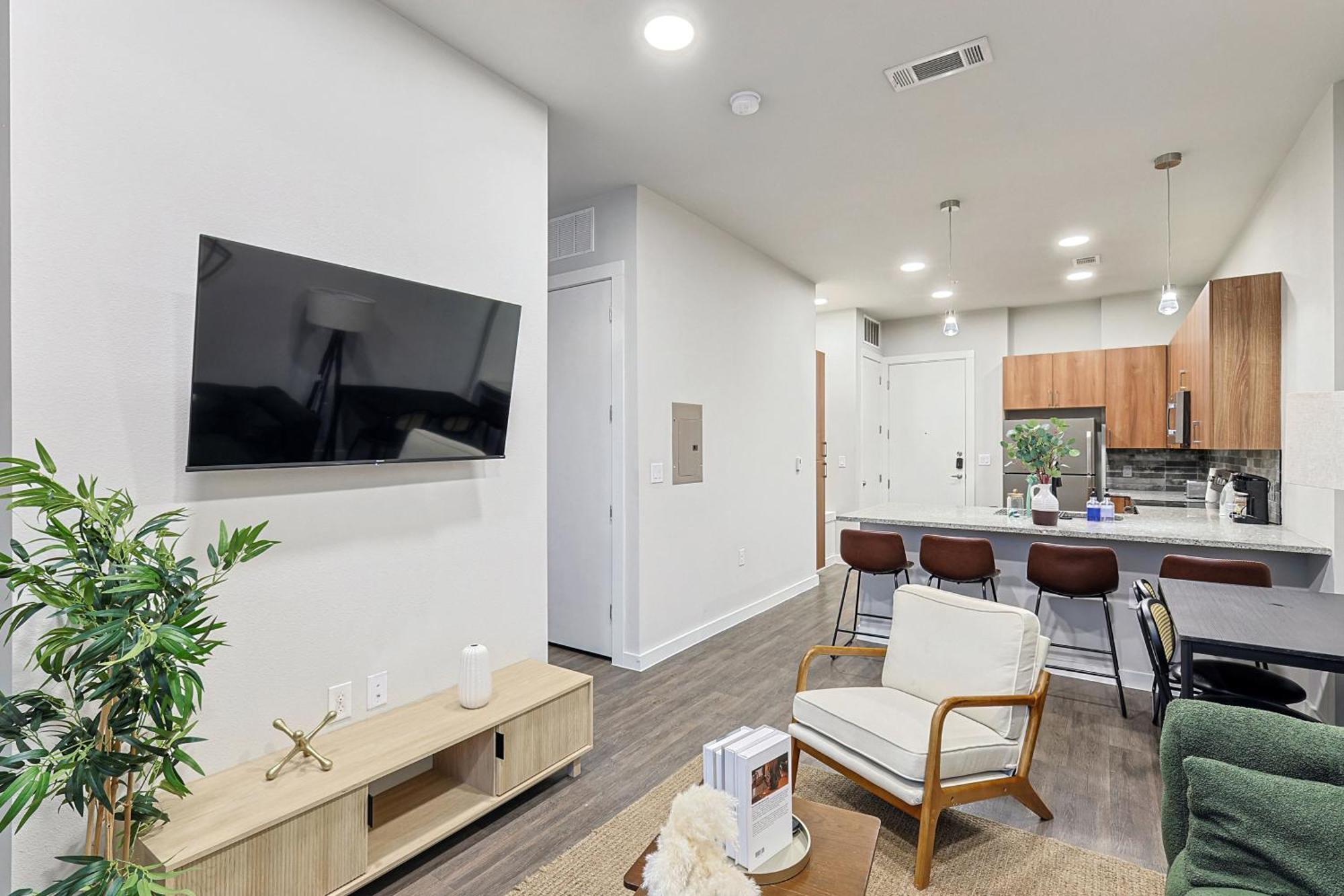 Elegant Downtown 1bd With Pool & Gym Fort Worth