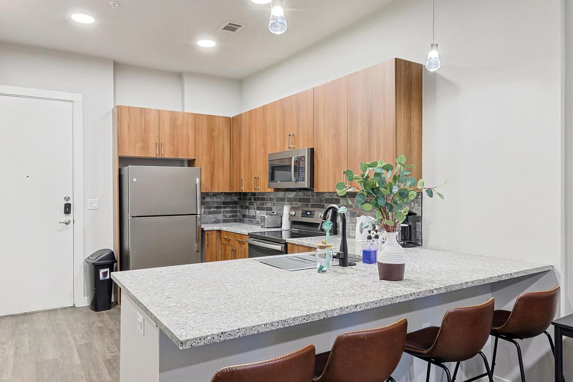 Elegant Downtown 1bd With Pool & Gym Aparthotel