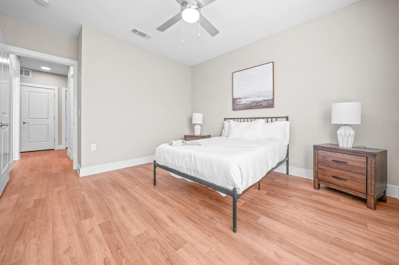 Charming 3bd 2ba With Beautiful Pool In Worth * Fort Worth