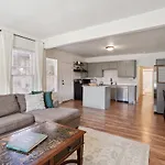 A Modern Fort Worth Jennings Home