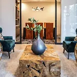 Landing At The Standard River District - 2 Bedrooms In River District