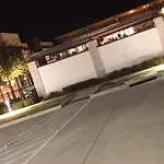 Lux Lodging