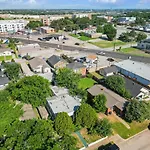 Comfy And Modern Holiday Lofts In Fw