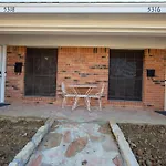 Spacious Stay For 12 - Central Fort Worth