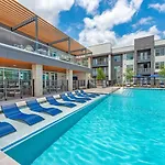 Mesmerizing 2Bd 2Ba W Beautiful Pool In Fort Worth
