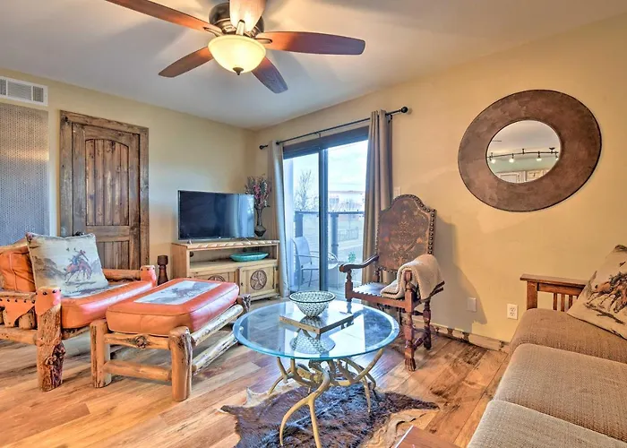 Rustic Fort Worth Abode With Balcony, Near Downtown!