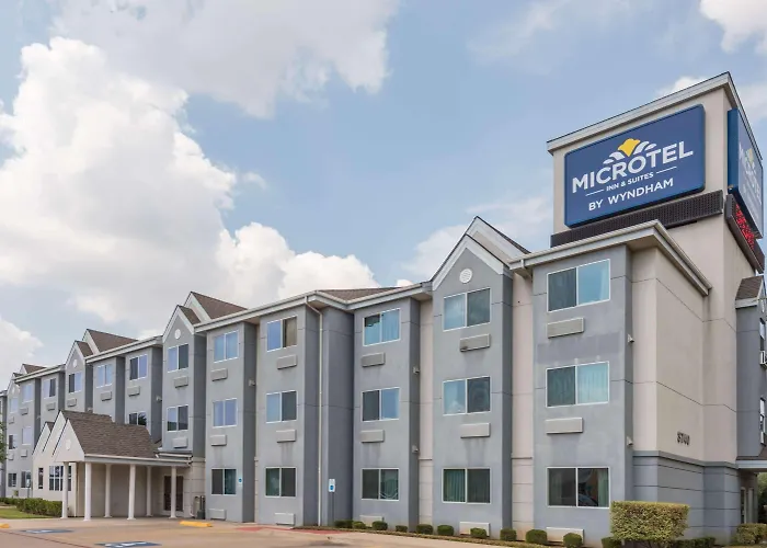 Microtel Inn & Suites by Wyndham Ft. Worth North/At Fossil