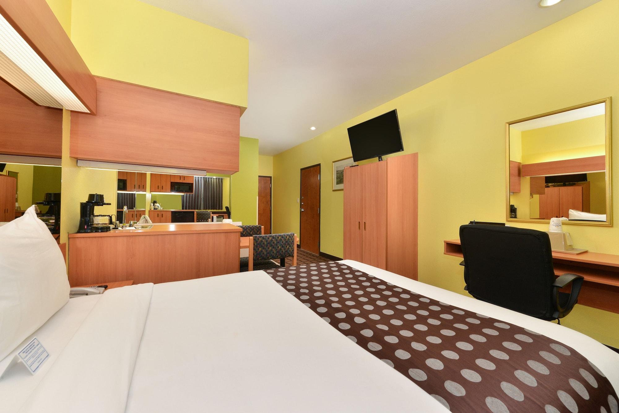 Microtel & By Wyndham Ft. Worth North/at Fossil Hotel 3*