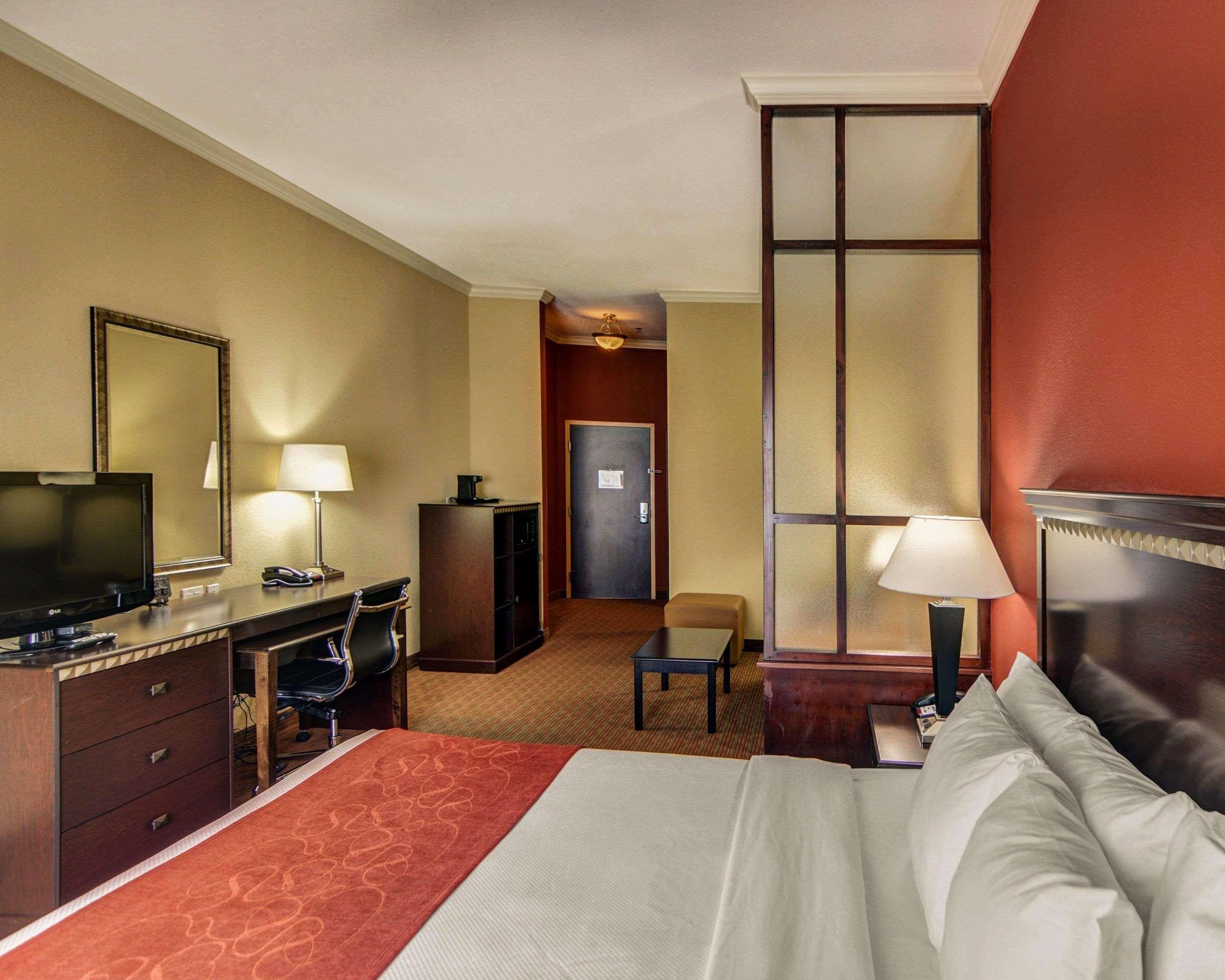 Comfort Worth South 2* Fort Worth