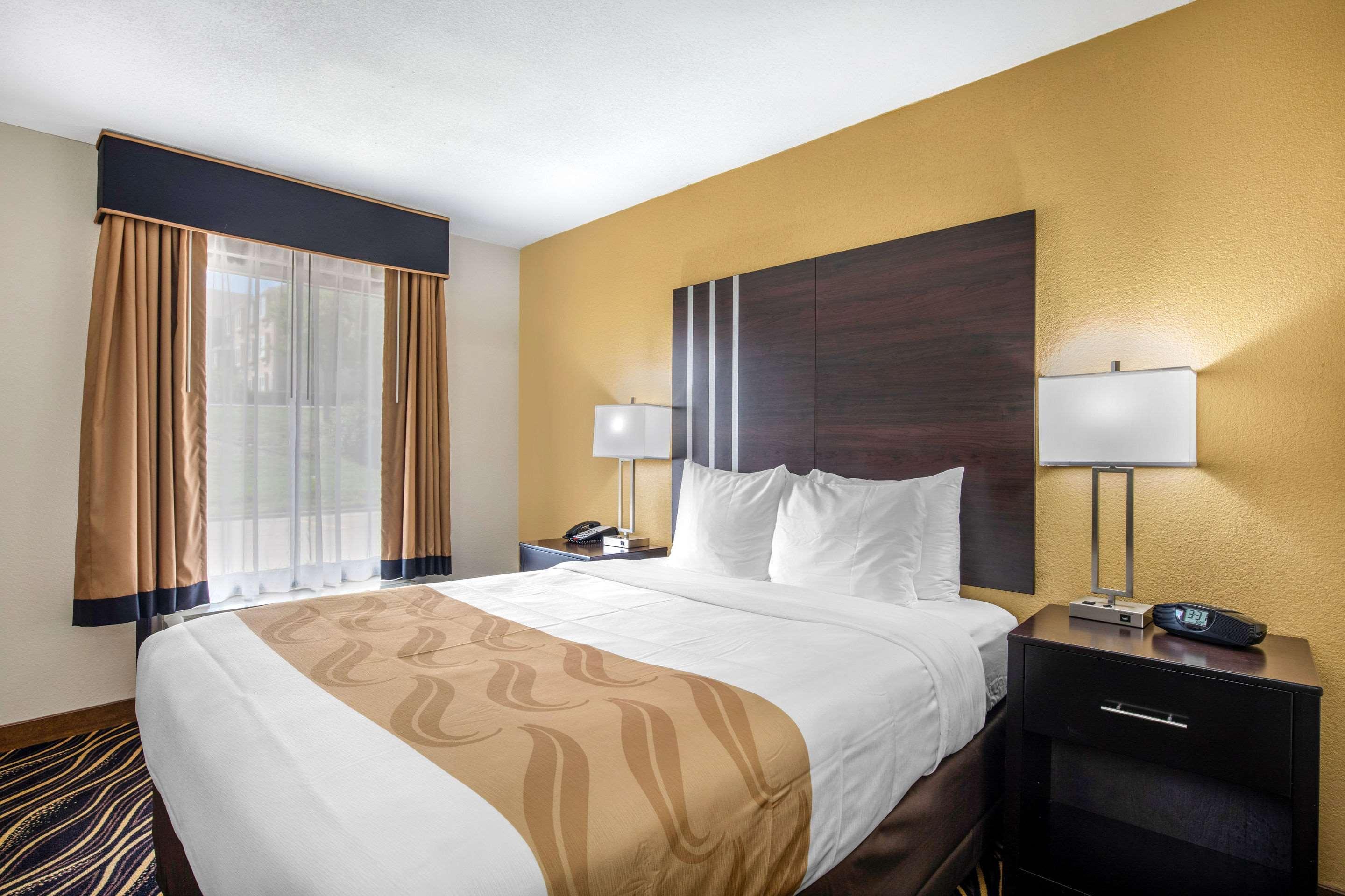 Quality West Worth 2* Fort Worth