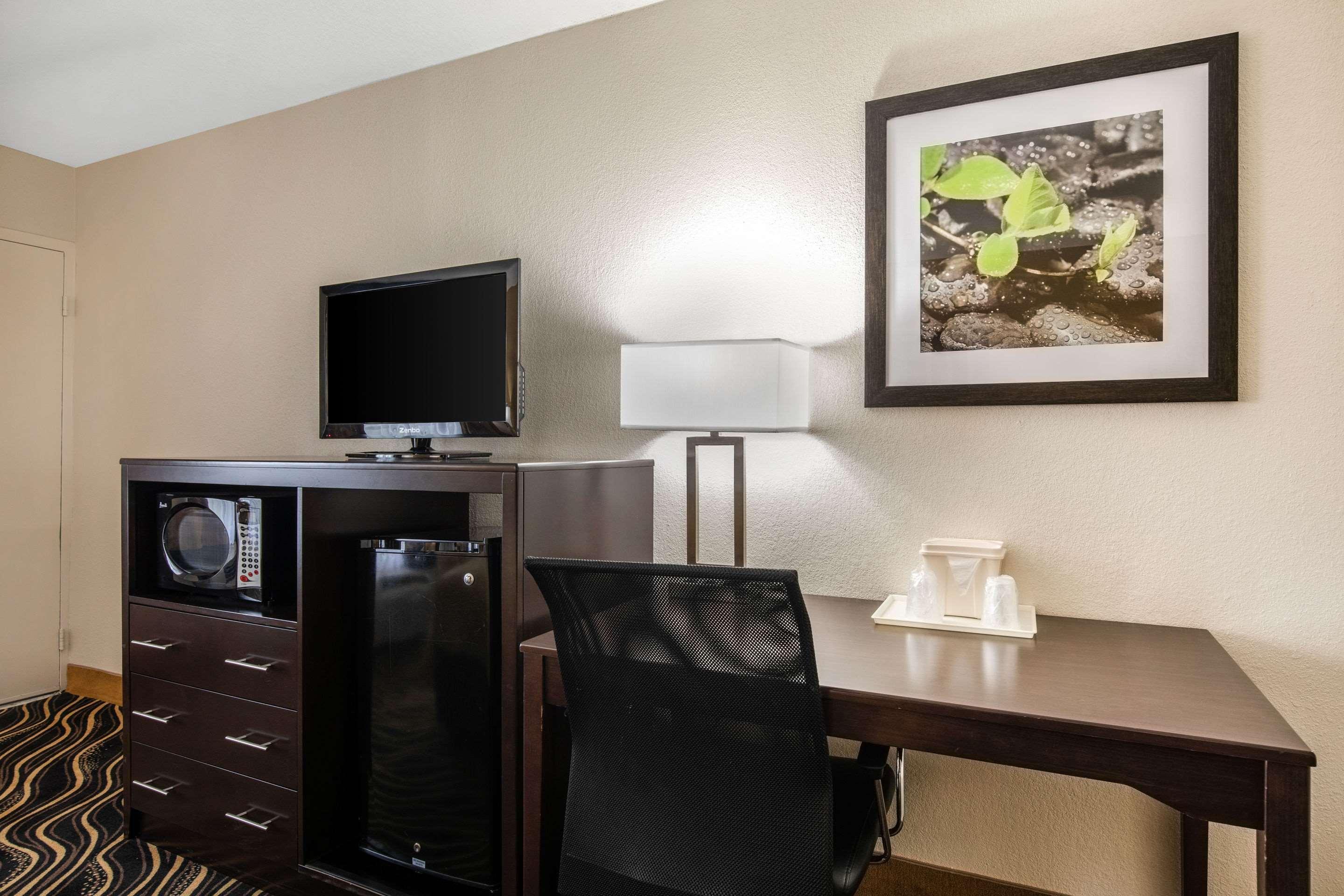 Quality West Worth Inn Fort Worth