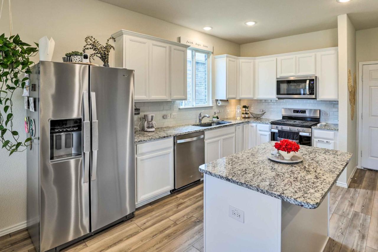 Sleek Worth With Covered Patio! Holiday home *
