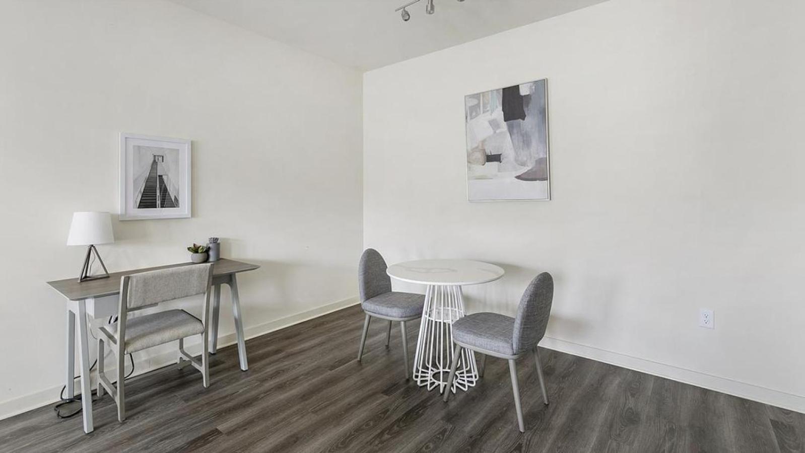 Apartment Landing Modern With Amazing Amenities Fort Worth