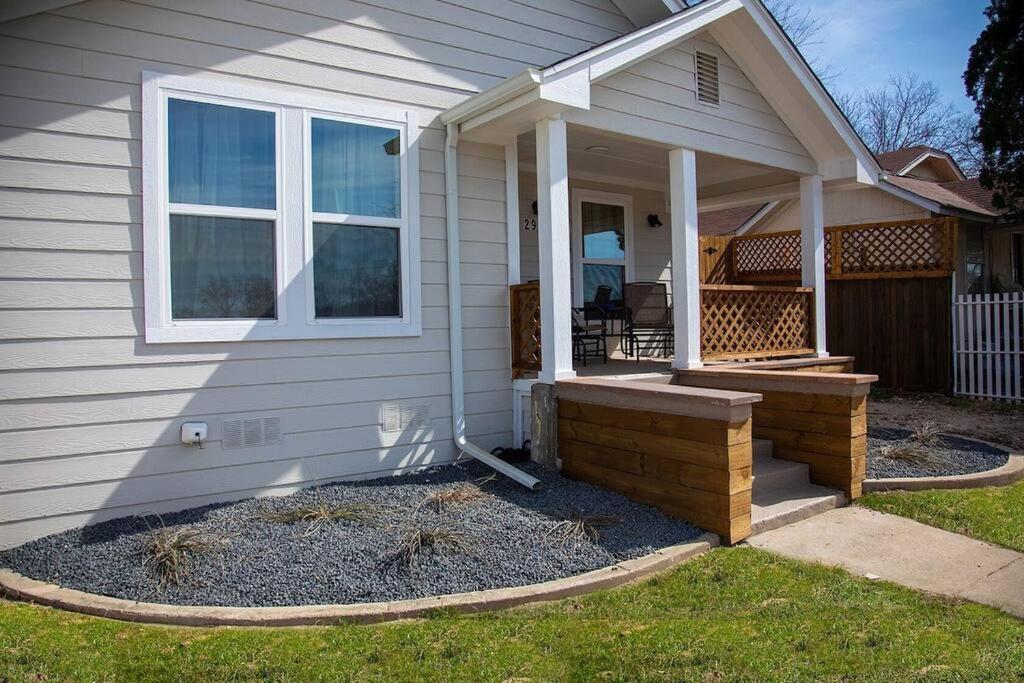 Stockyards Cowtown Outpost-less Than 4 Minutes To Stockyards-sleeps 8