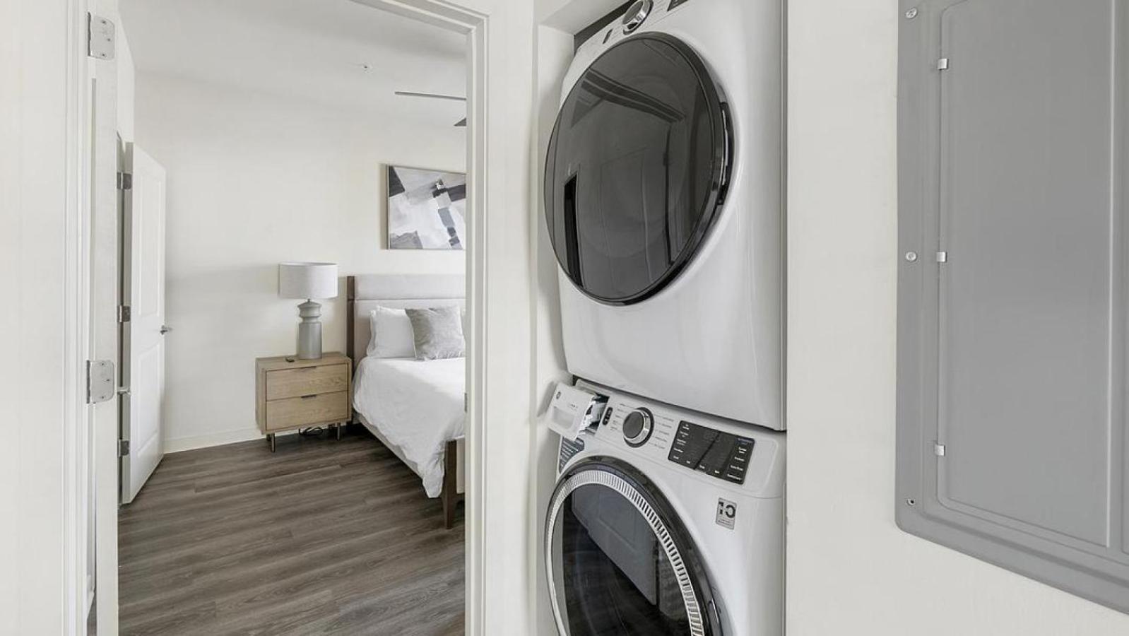 Landing Modern With Amazing Amenities
