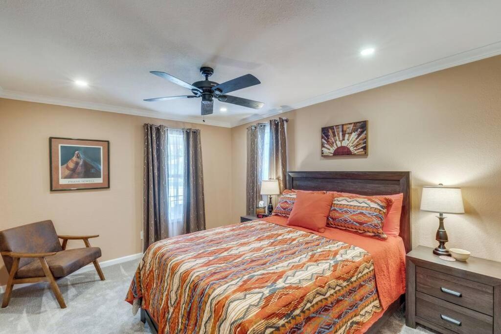 Holiday home Stockyards-bbobs-4mins! Graylee House.4-bedrooms *