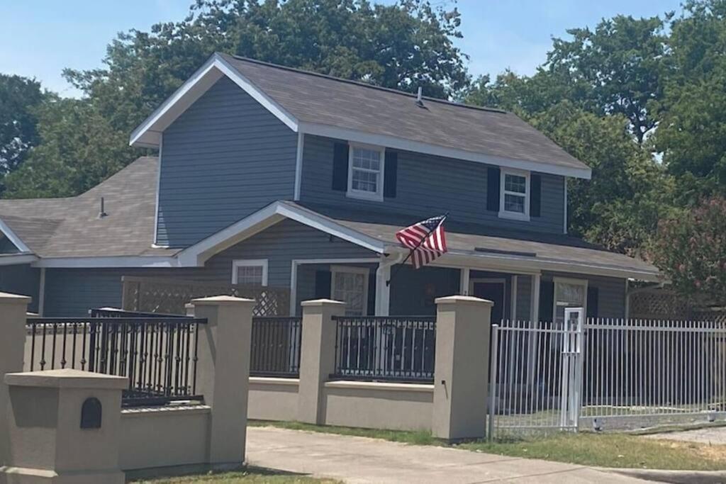 Holiday home Stockyards-bbobs-4mins! Graylee House.4-bedrooms