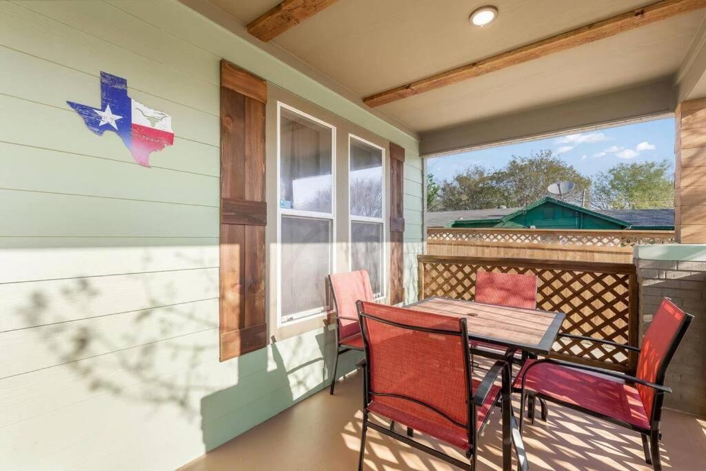 Holiday home Stockyards 5 Mins!-new!-sleeps 8. Cowboy Fort Worth