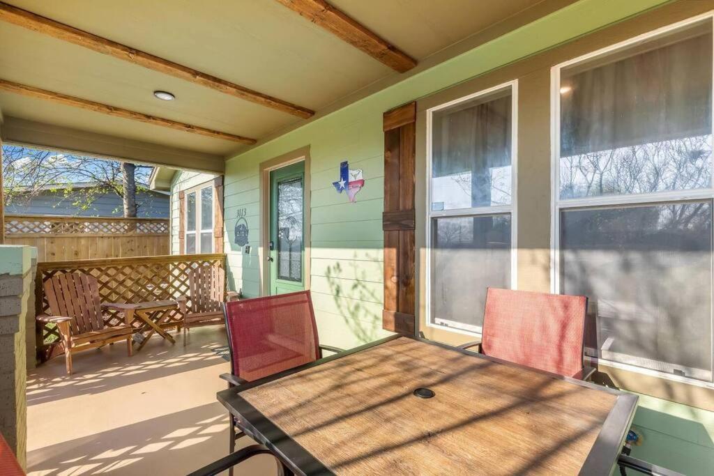 Stockyards 5 Mins!-new!-sleeps 8. Cowboy Fort Worth