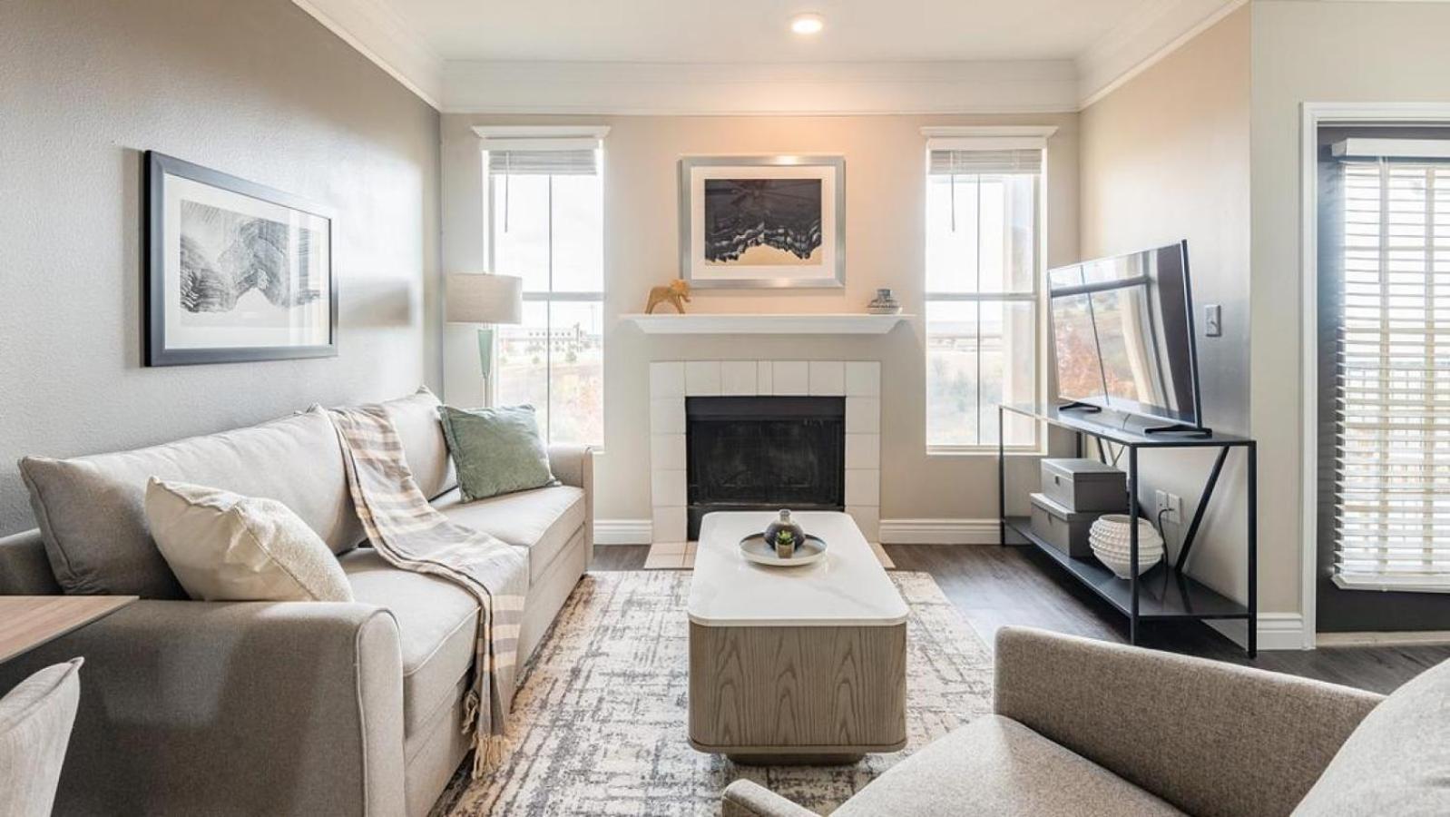 Landing At Ranch At Fossil Creek - 2 Bedrooms In North Worth Apartment *