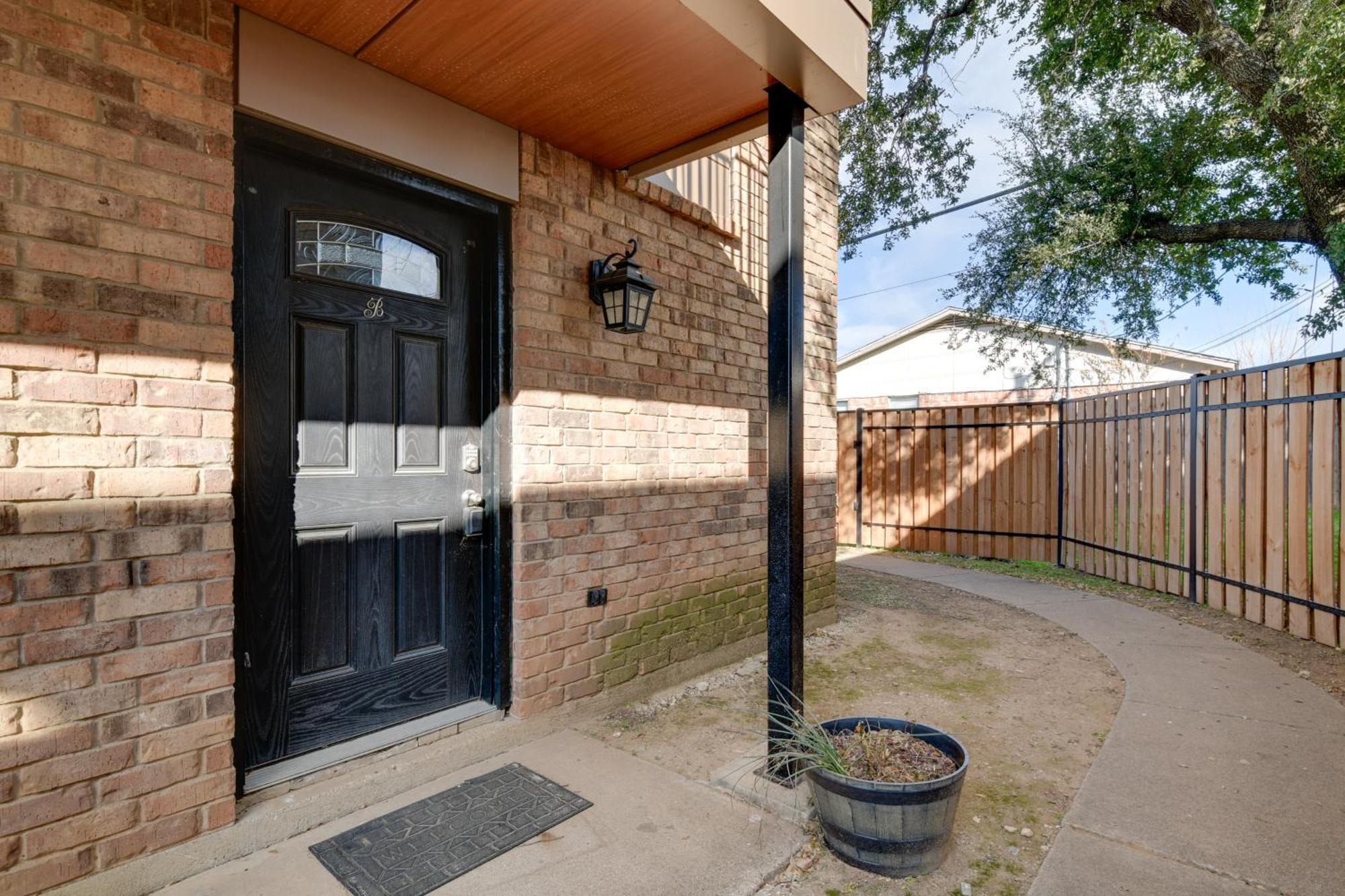 Vibrant About 7 Mi To Worth Stockyards! * Fort Worth