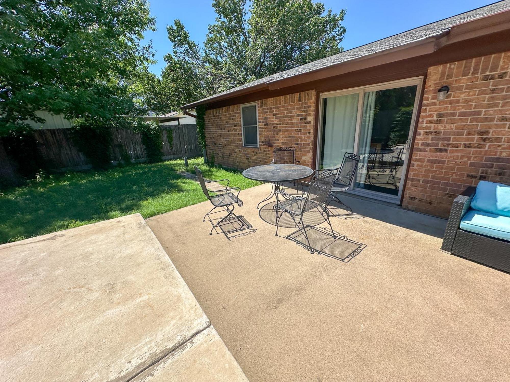 Holiday home Pool Arcade Ping-pong Spacious Location Near Nascar By Vacation Your Way