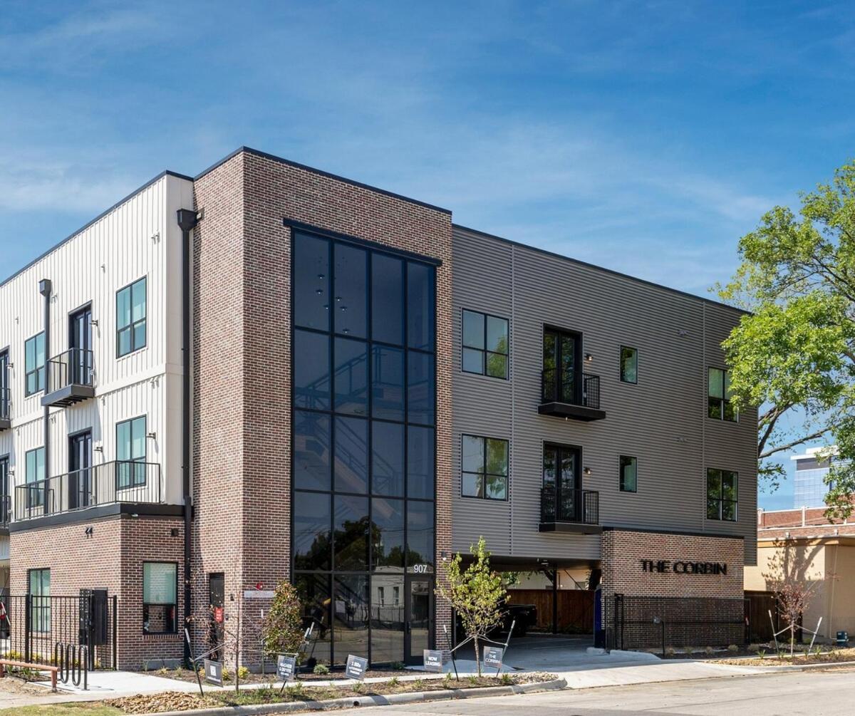 The Corbin 1301 - The Cornell Apartment Fort Worth