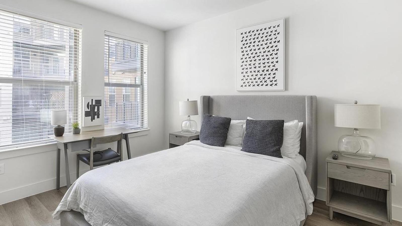 Landing At The Standard River District - 2 Bedrooms In River District