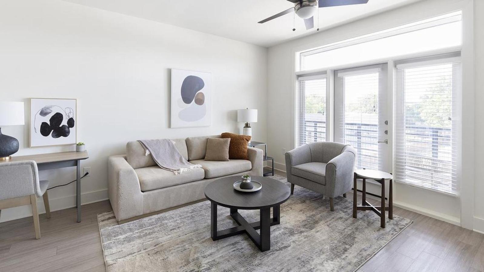 Landing At The Standard River District - 1 Bedroom In River District Fort Worth