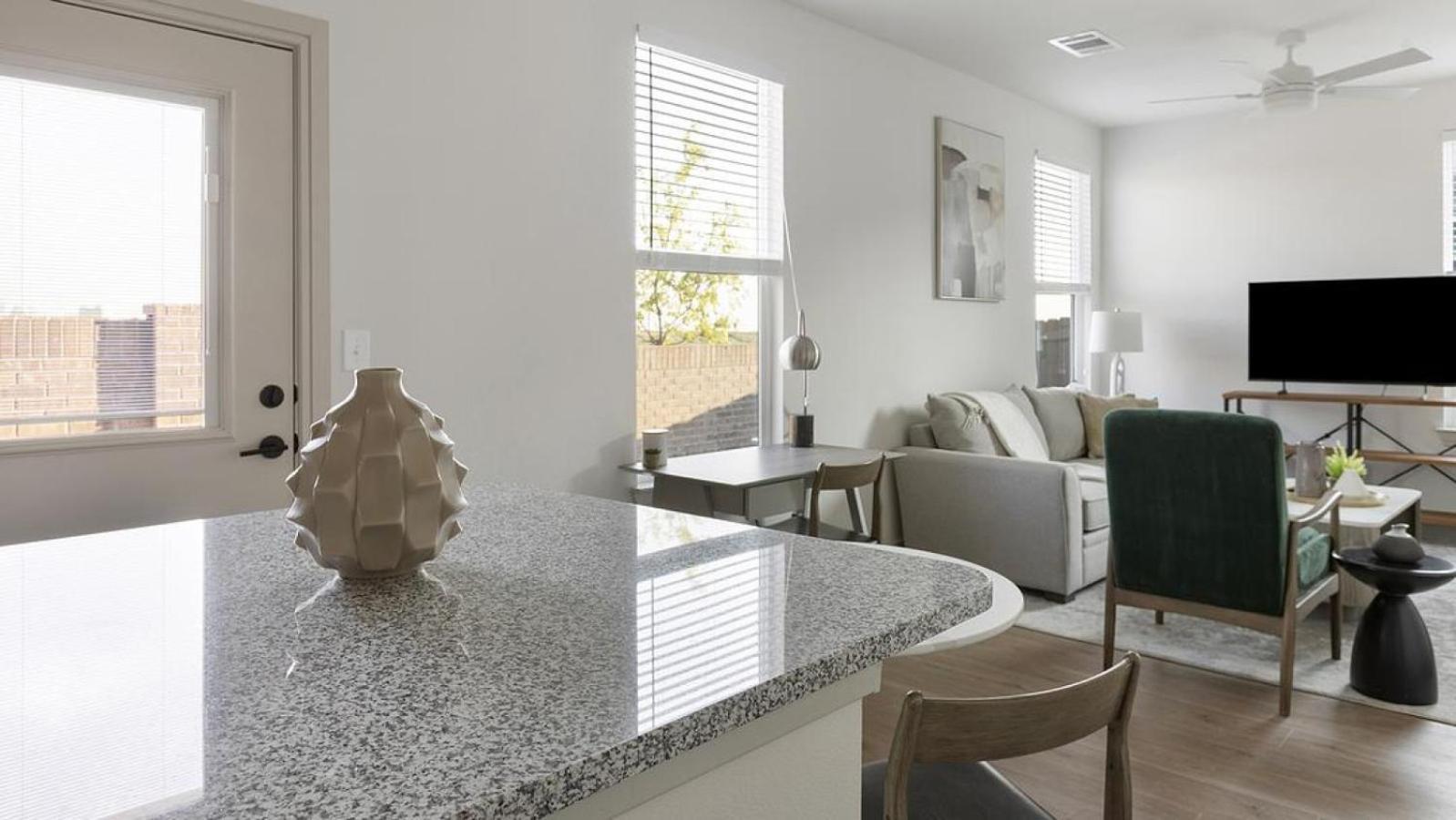 Landing At Chaparral Ranch - 1 Bedroom In Chisholm Trail Ranch Fort Worth