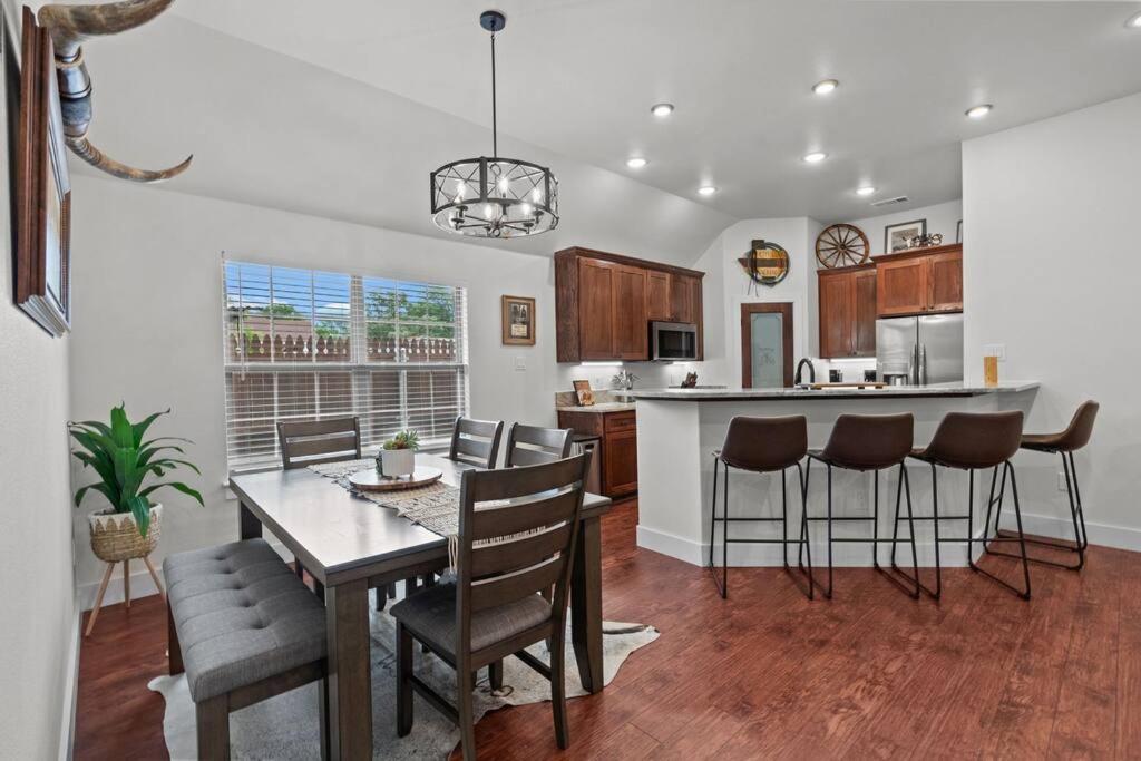 Dfw 4 Bedroom , New Construction * Fort Worth