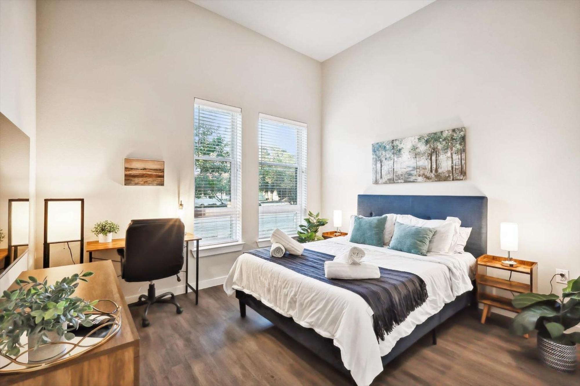 The Urban Elite, 1 Bedroom Downtown Forth Worth, Style Pool, Full Gym, Parking