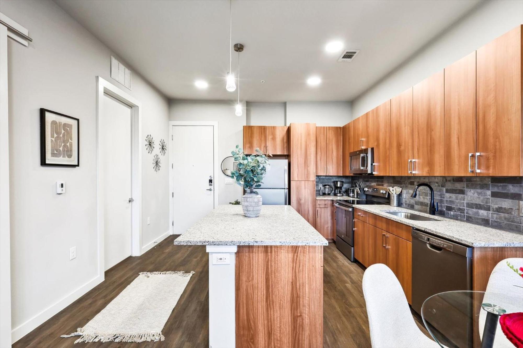 Cityscape Luxury Living Downtown Worth Condo, Pool, Gym, Parking, Bbq * Fort Worth