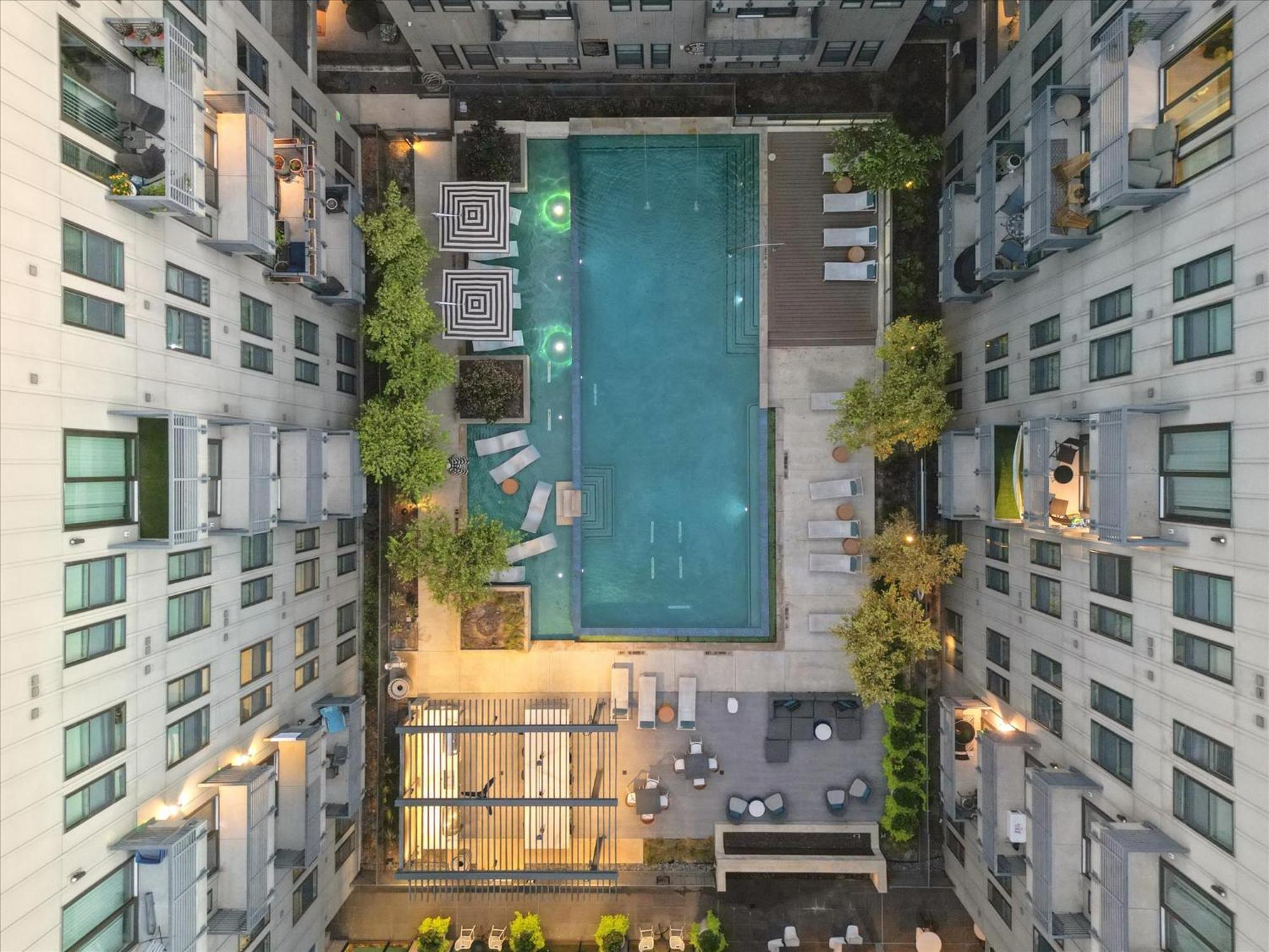 Apartment Cityscape Luxury Living Downtown Worth Condo, Pool, Gym, Parking, Bbq Fort Worth