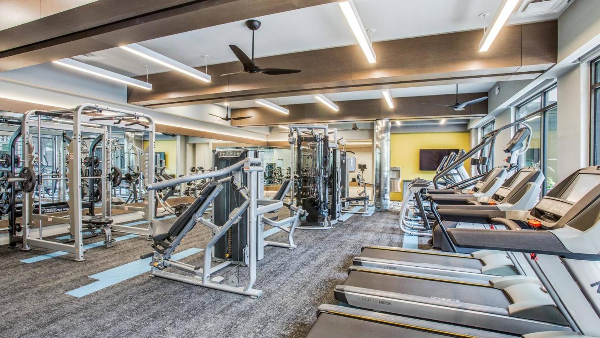 Cityscape Luxury Living Downtown Worth Condo, Pool, Gym, Parking, Bbq Fort Worth