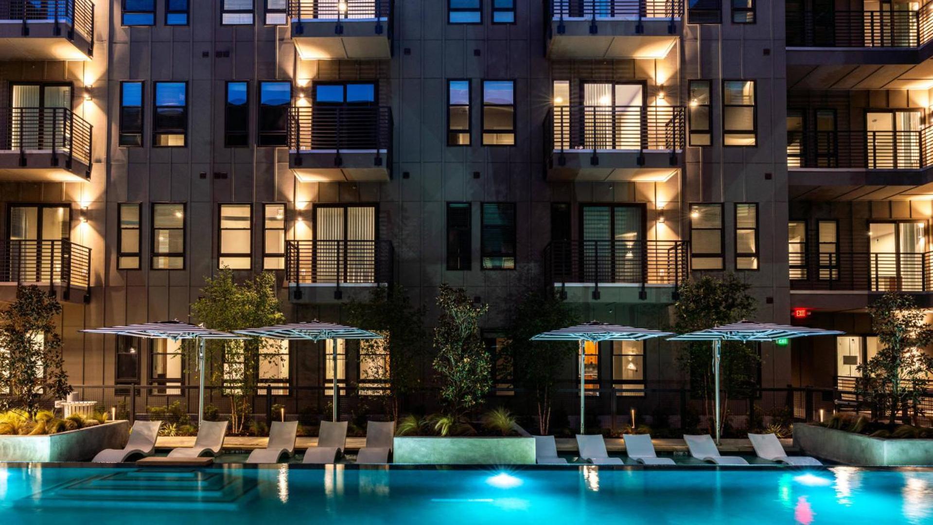 Cityscape Luxury Living Downtown Worth Condo, Pool, Gym, Parking, Bbq Apartment Fort Worth