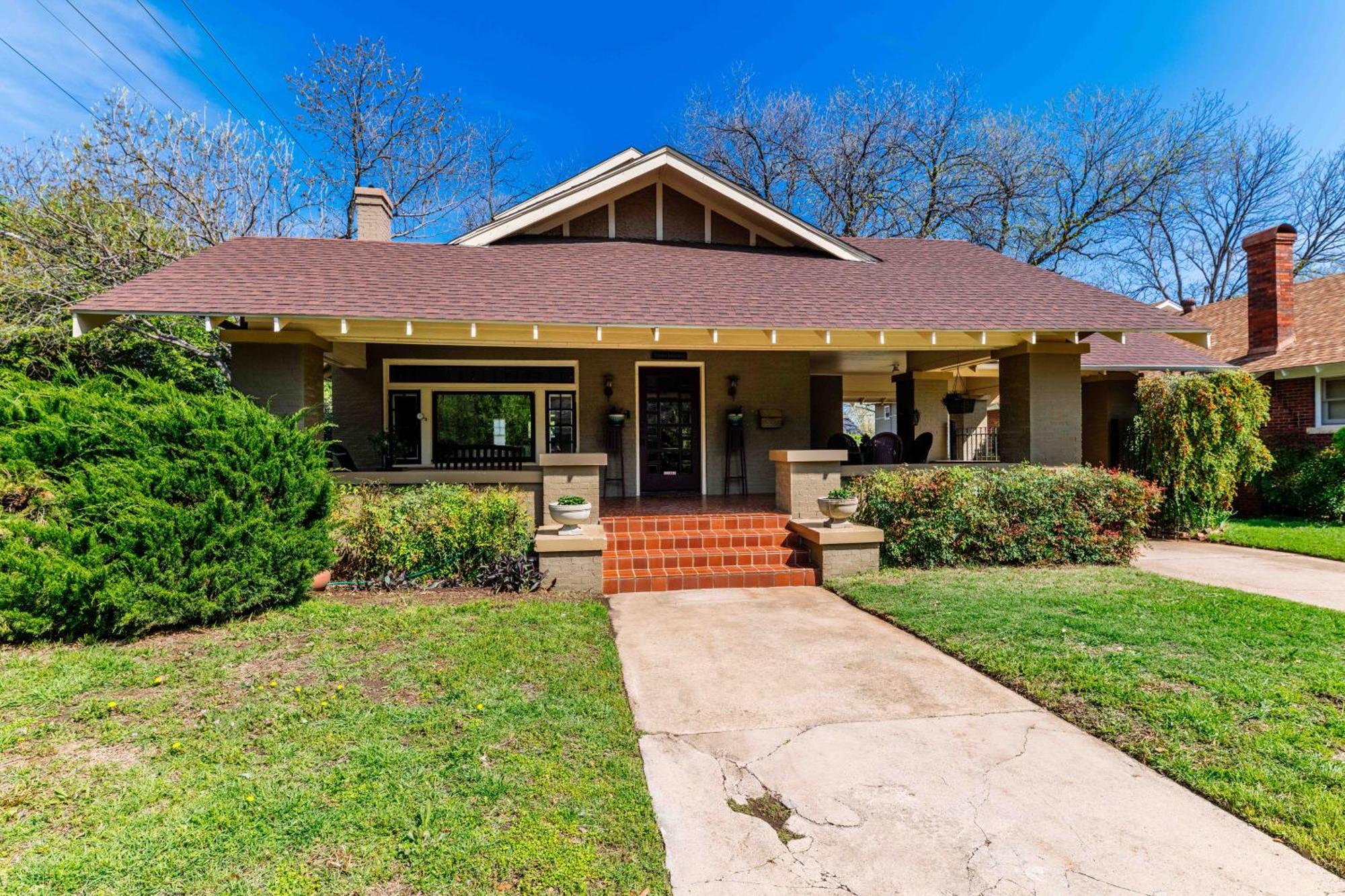 Mistletoe Heights * Fort Worth