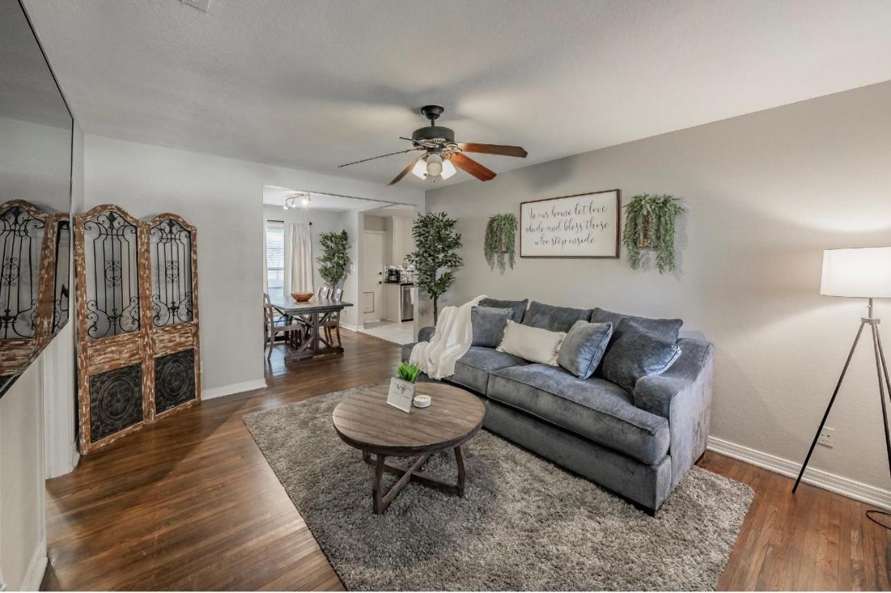 Casa de férias King Bed, Close To Dtwn, 7th Street, & Hospitals Fort Worth