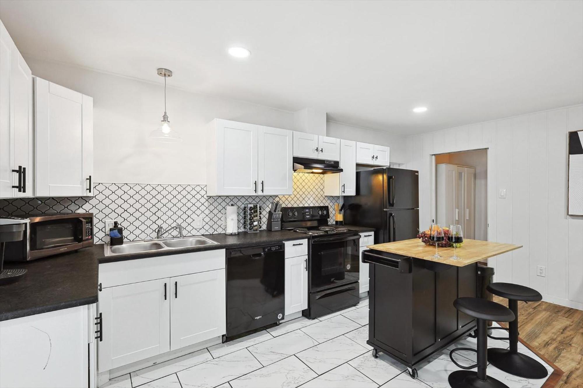 Delightful 1br 1ba Cozy Flat