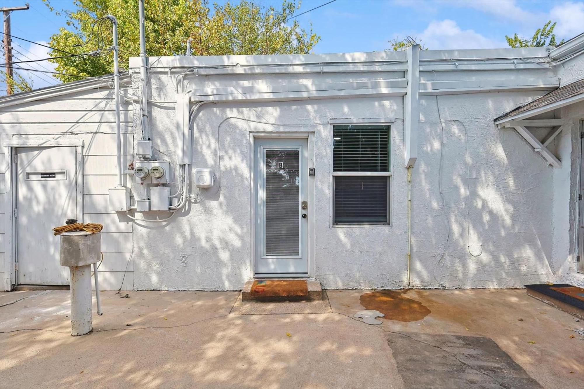 Delightful 1br 1ba Cozy Flat
