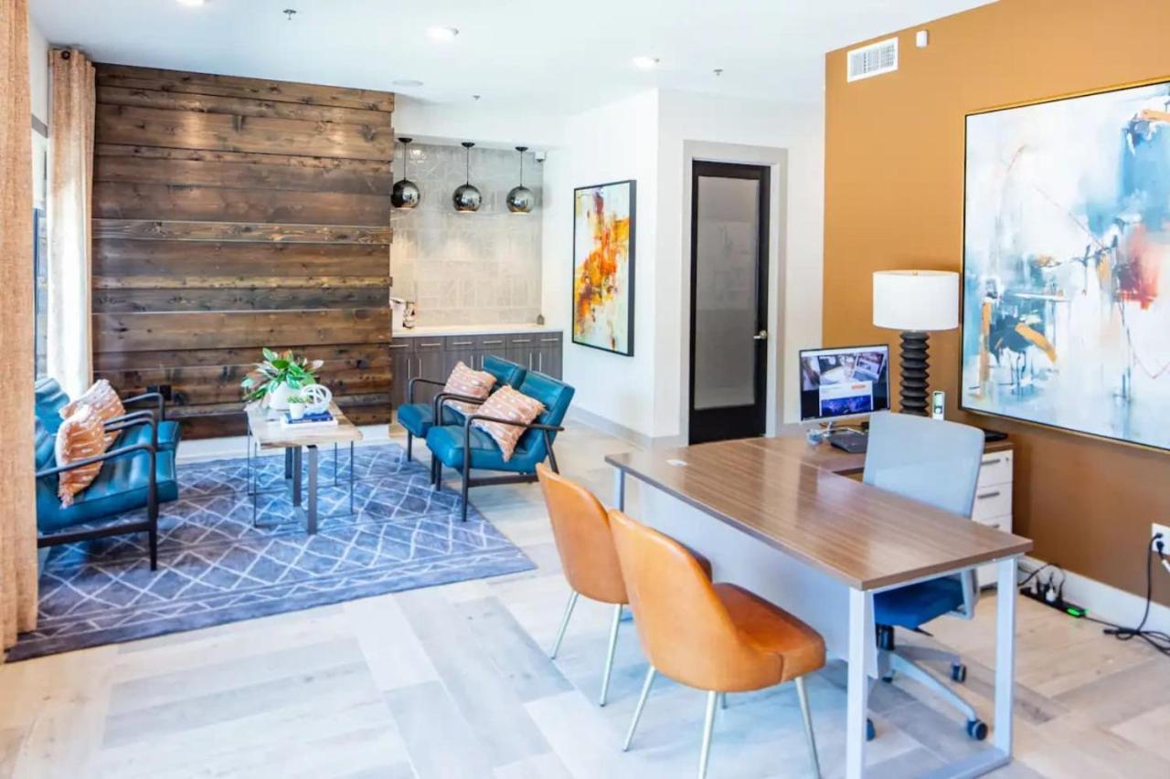 Elegant 2 Bd2 Ba Retreat Ideal For Comfort Style Apartment Fort Worth